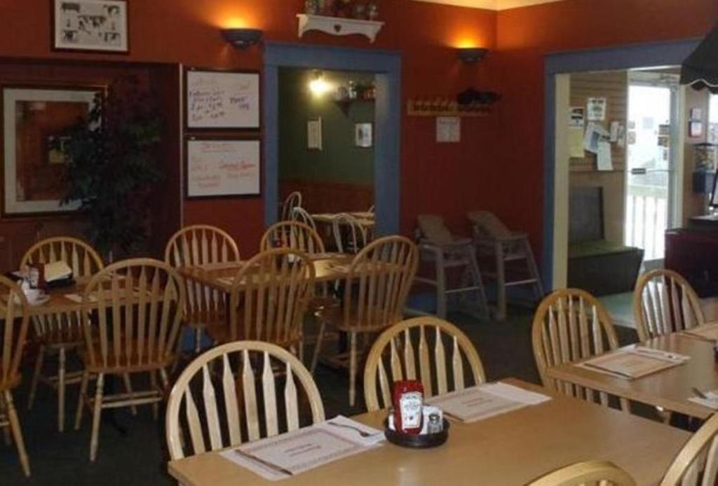 Settler'S Inn & Motel Plaster Rock Luaran gambar